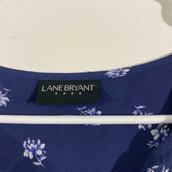 Lane Bryant Navy Blue Floral Split Neck Blouse with Ladder Lace Trim Size 14/16 - Picture 2 of 7